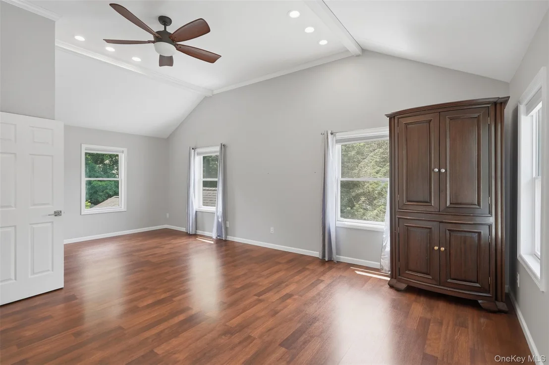 Photo of 10 Henmond Boulevard