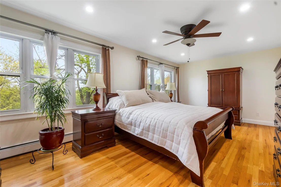 Photo of 153 Kentview Drive