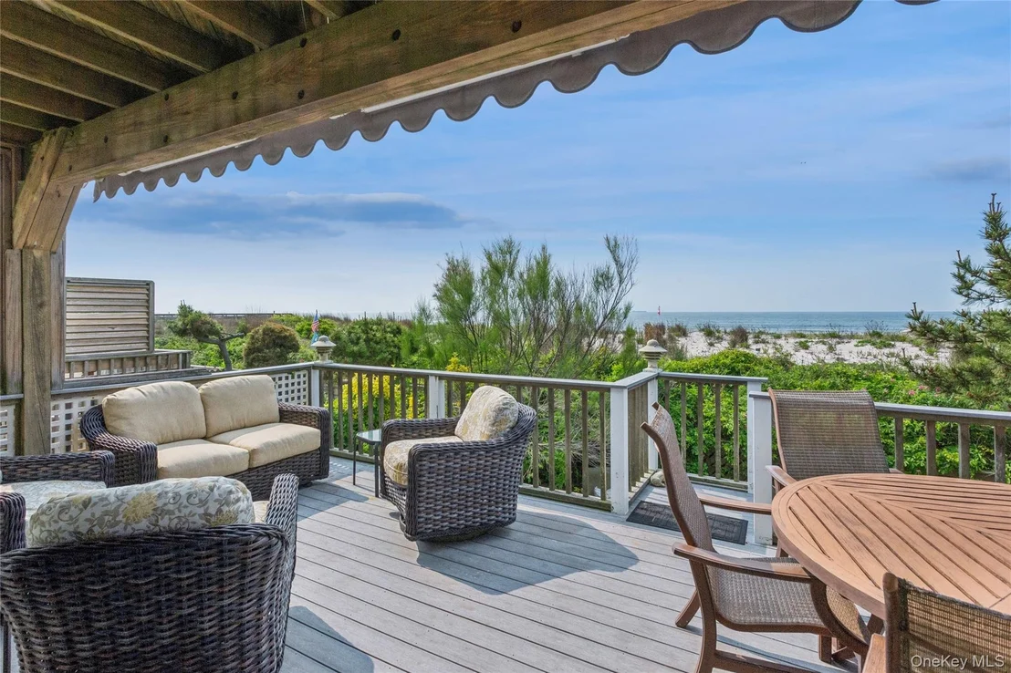 Photo of 931 Oceanfront Street