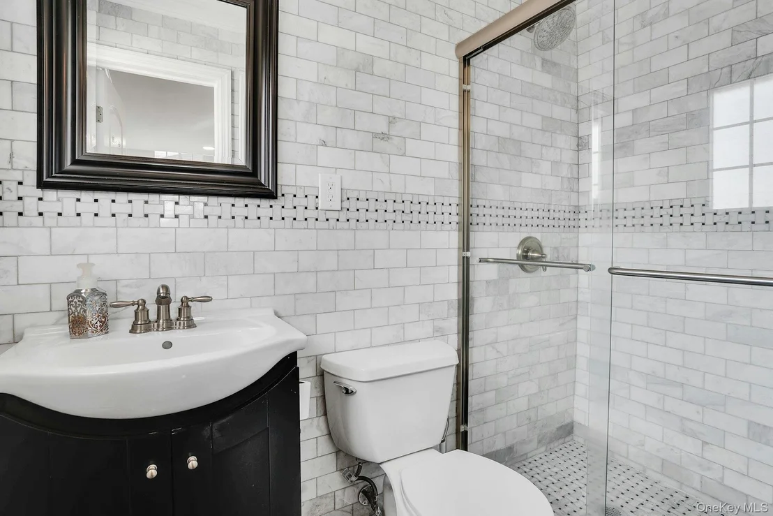 Photo of 108 Hayrick Lane
