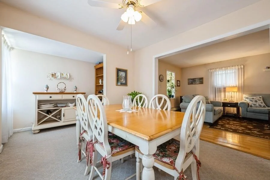 Photo of 1050 Lakeside Place