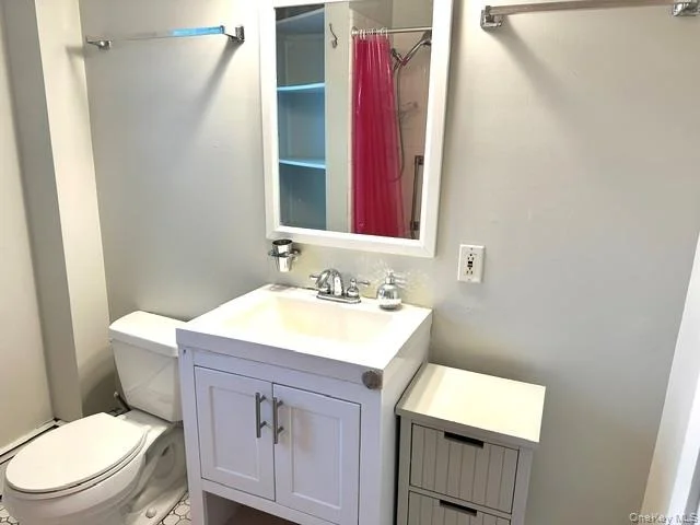 Photo of 44 Davis Avenue