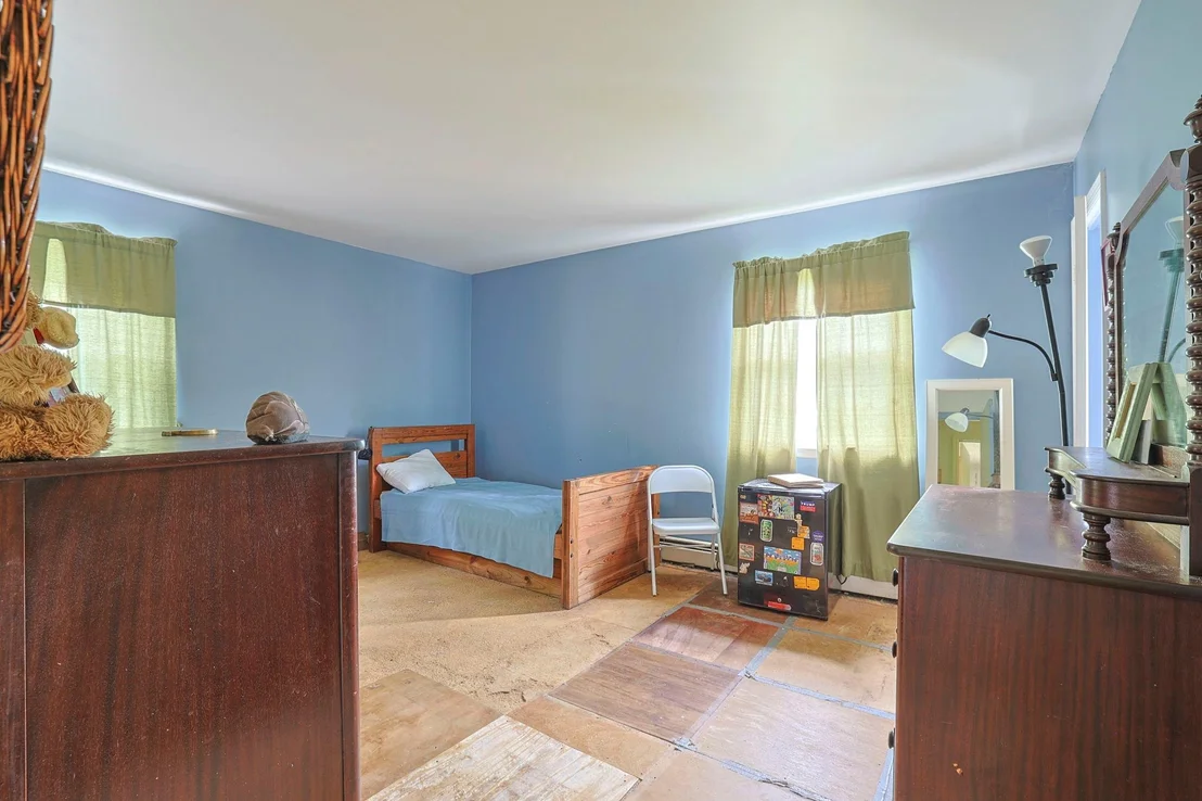 Photo of 15 Hickory Hill Drive
