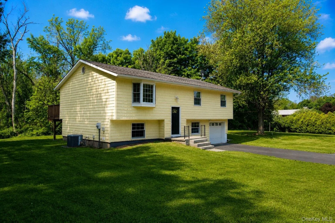 Photo of 15 Colonial Avenue