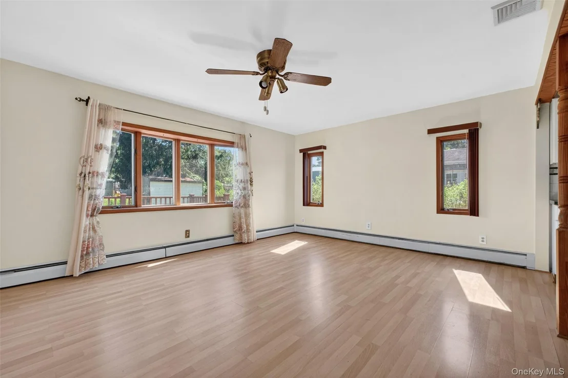Photo of 20 Glen Drive