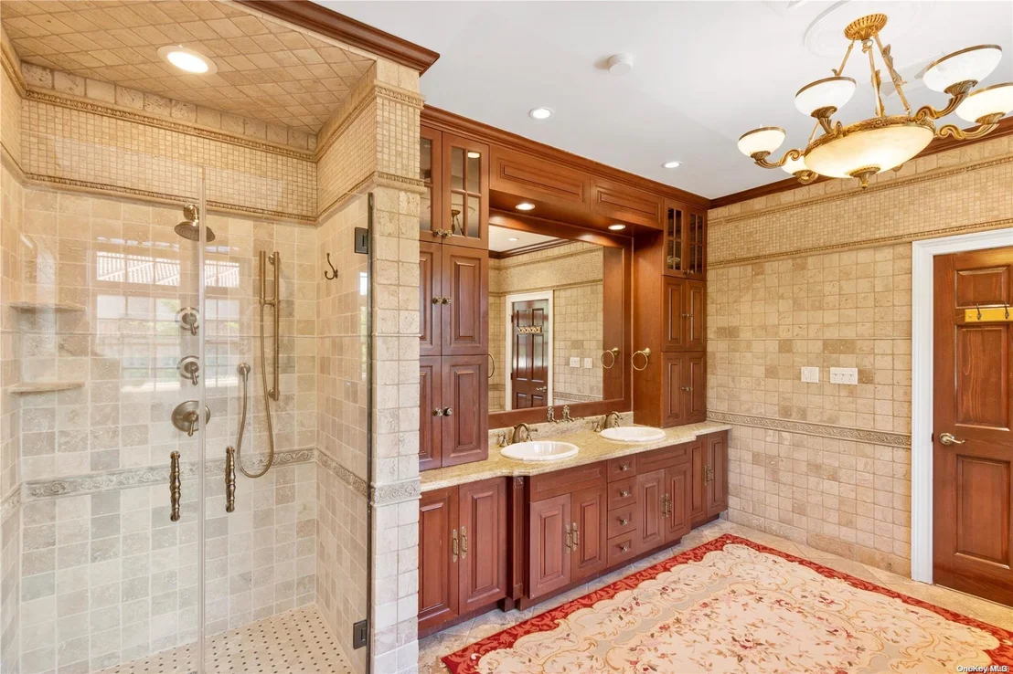 Photo of 5 Center Drive
