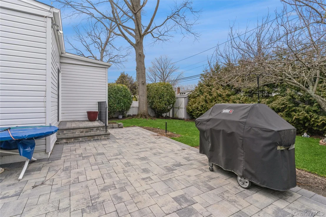 Photo of 35 Roydon Drive N