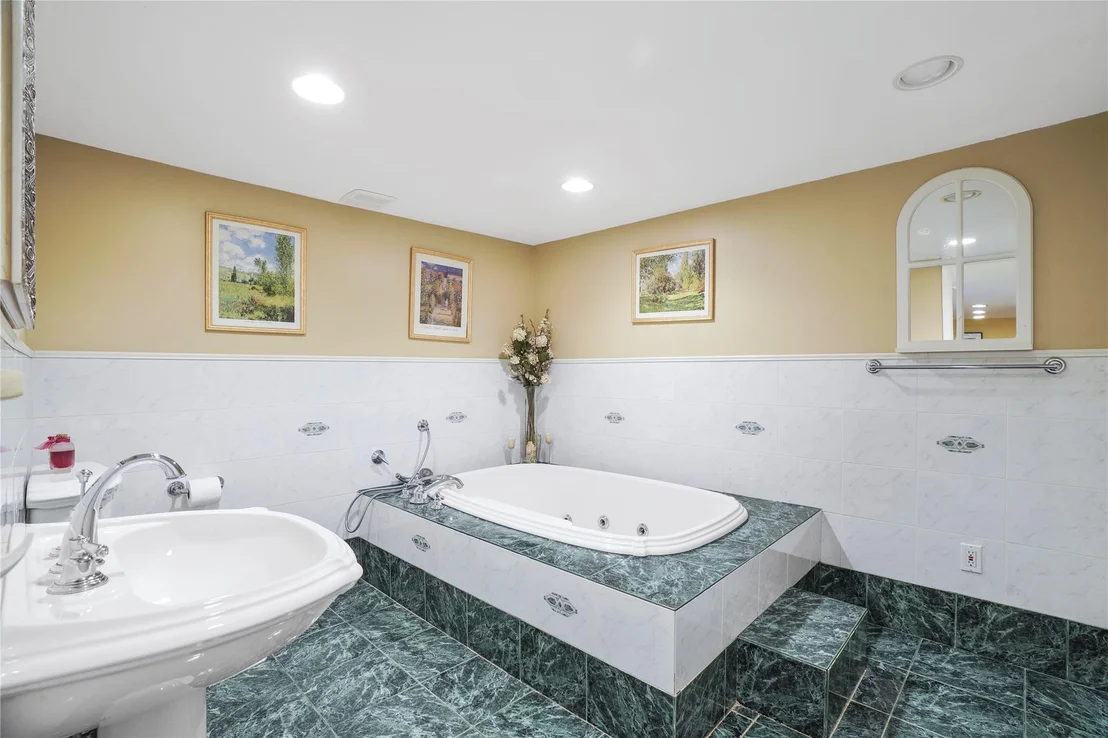 Photo of 86 Heatherdell Road