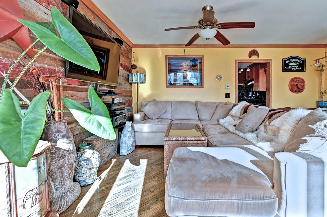 Photo of 48 Pershing Avenue