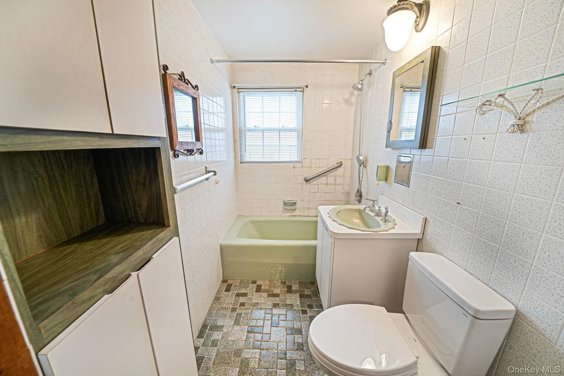 Photo of 90 Haven Lane