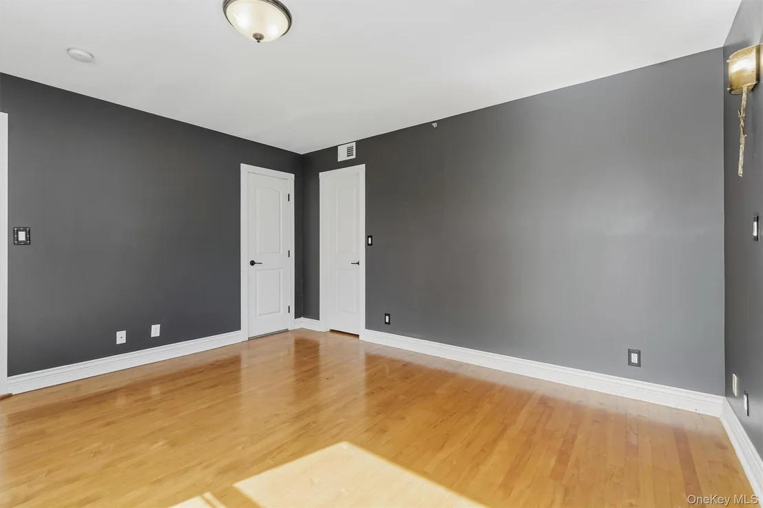 Photo of Unit PH4 at 88 Broadway