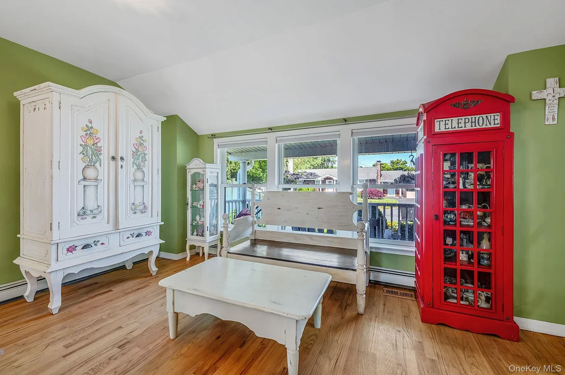 Photo of 61 N Ocean Avenue