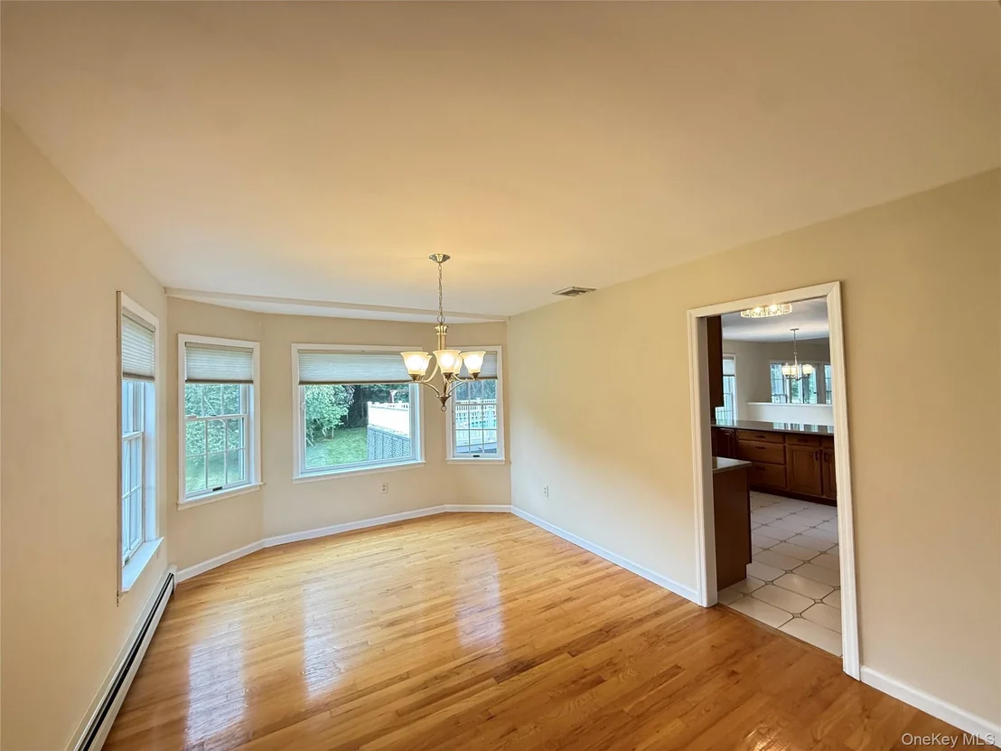 Photo of 58 Hoose Boulevard