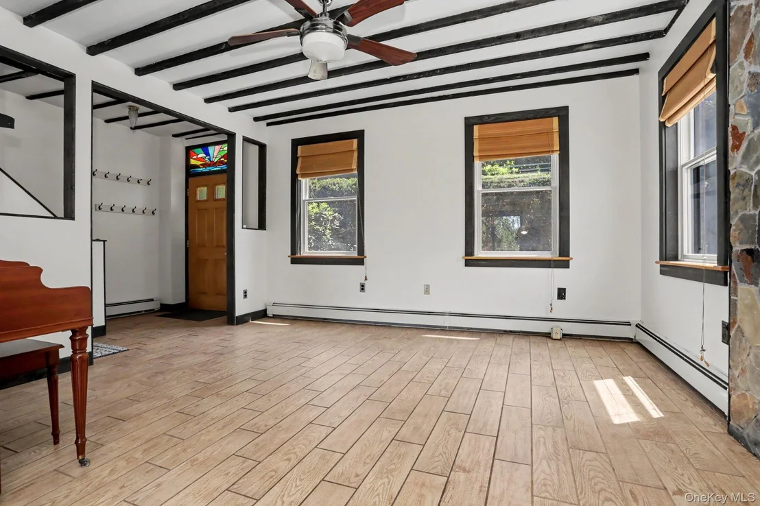 Photo of 33 Cedar Lane