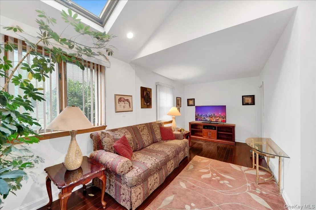 Photo of 48 Bellain Avenue
