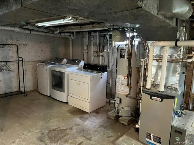 Photo of 10 Oakwood Boulevard