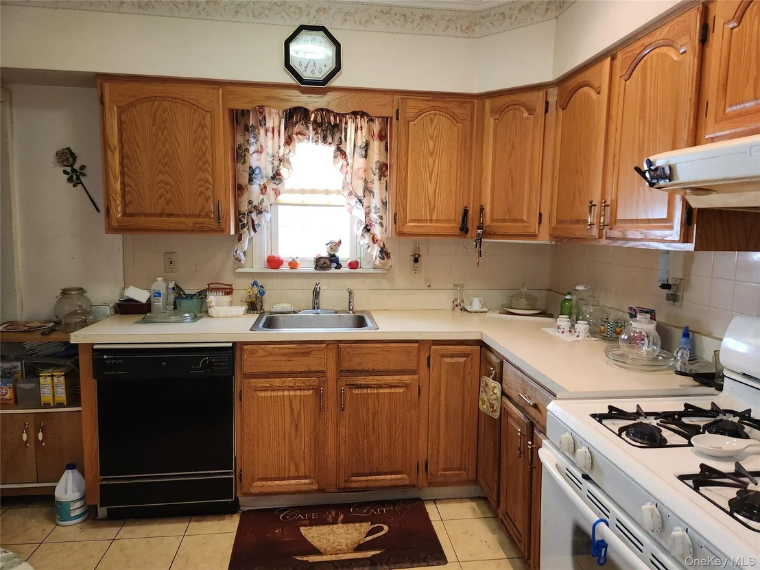 Photo of 14 W Argyle Street