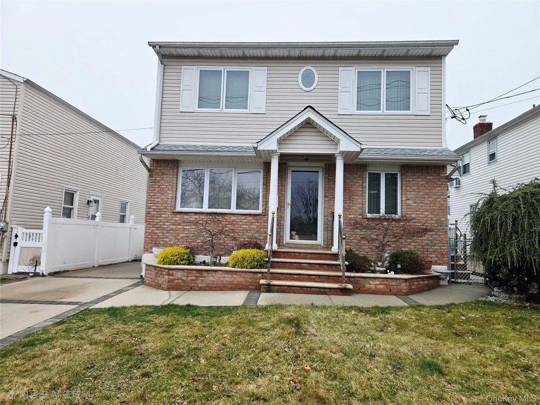 Photo of 157 Barwick Boulevard
