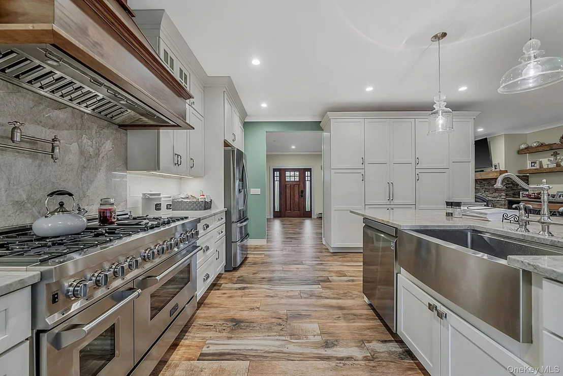Photo of 511 Devon Place