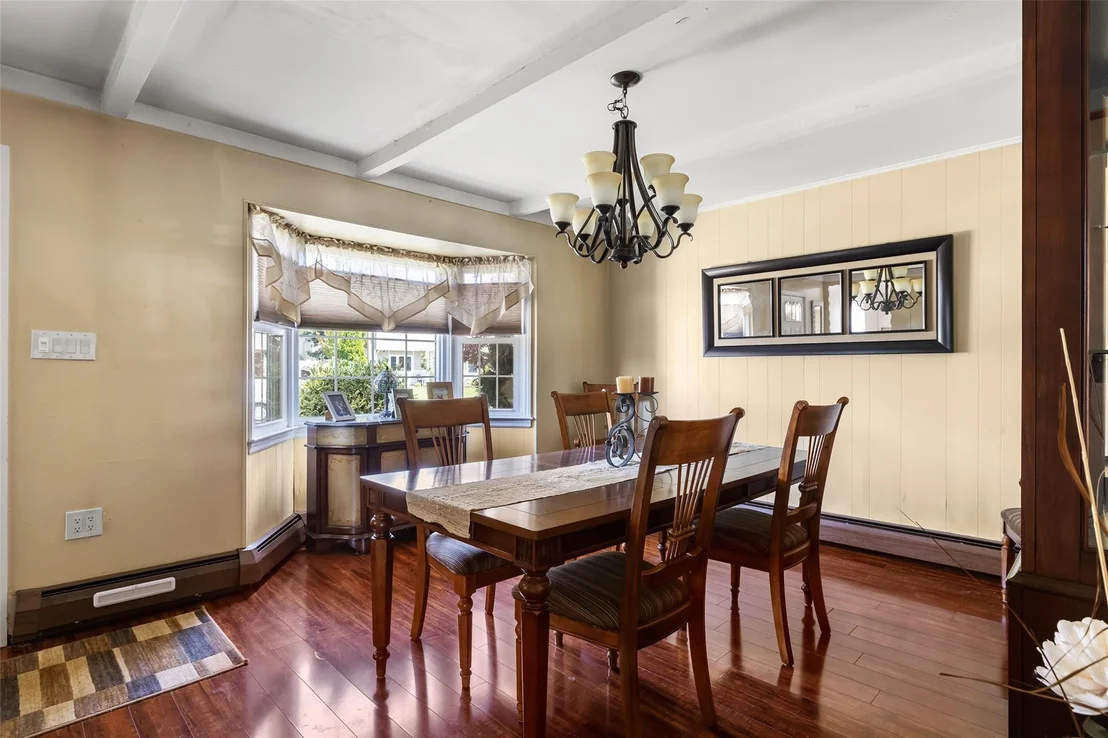Photo of 98 Bluespruce Road