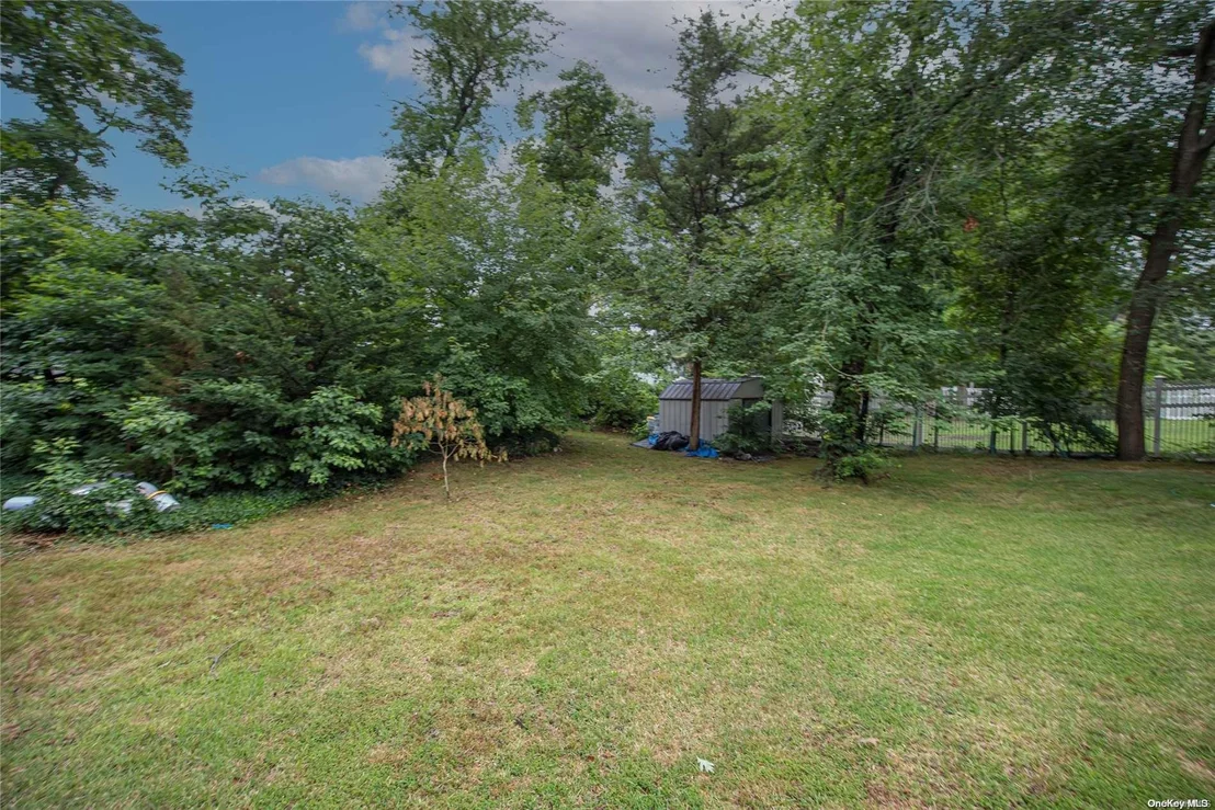 Photo of 42 Tanglewood Drive