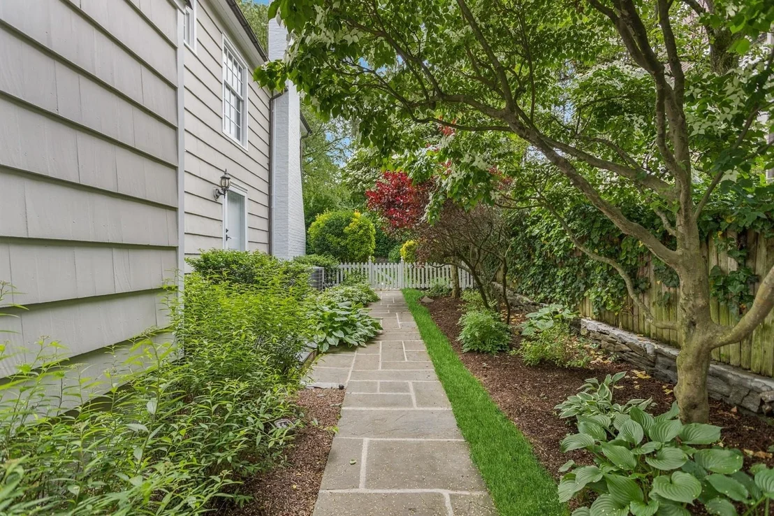 Photo of 21 Hemlock Road