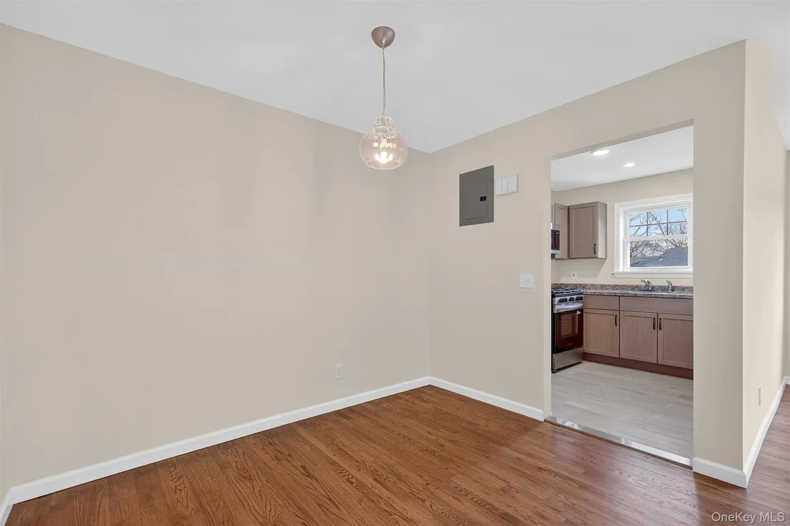 Photo of Unit F13 at 1879 Crompond Road