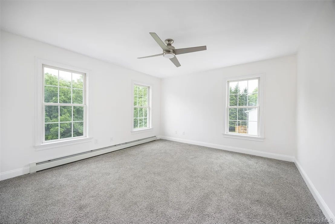 Photo of 7 Fox Run