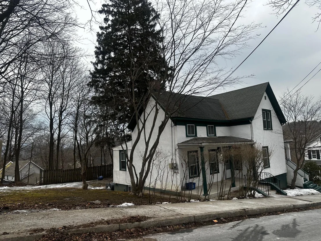 Photo of 102 Finch Street