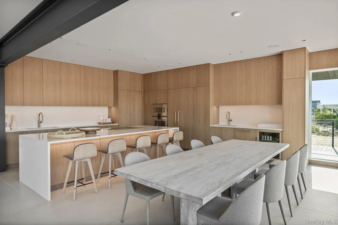 Photo of 780 Dune Road