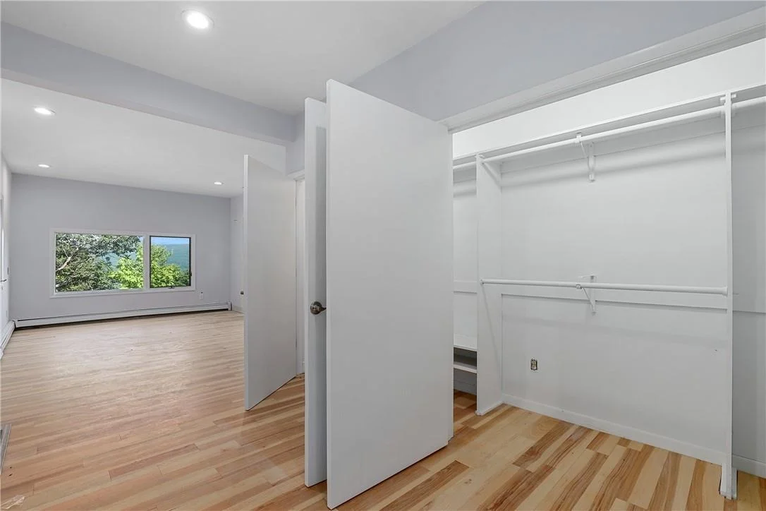 Photo of 104 Crest Road