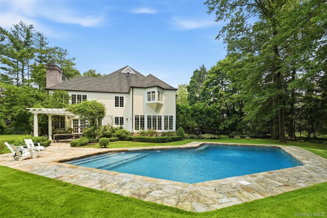 Photo of 16 Hampton Road