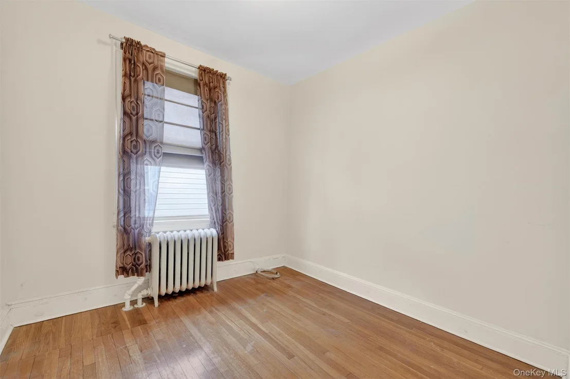 Photo of 1850 Hone Avenue