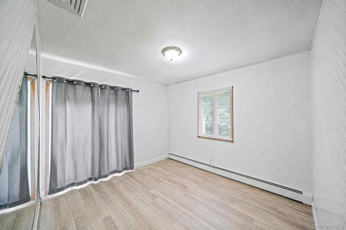 Photo of 43 Wavecrest Drive