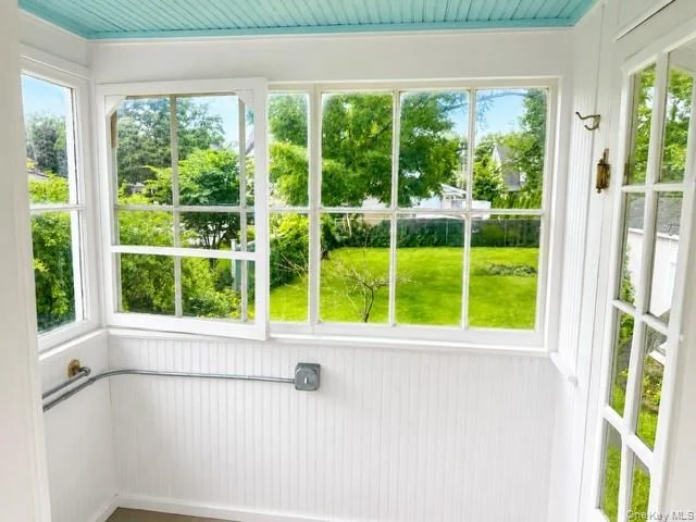 Photo of 44 Davis Avenue