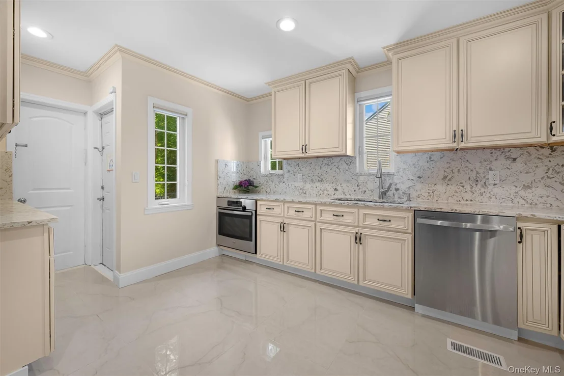 Photo of 6 Brookbridge Road