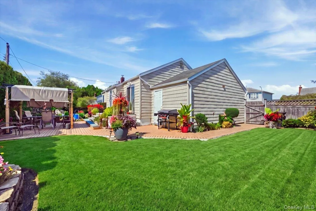 Photo of 809 Garden Drive