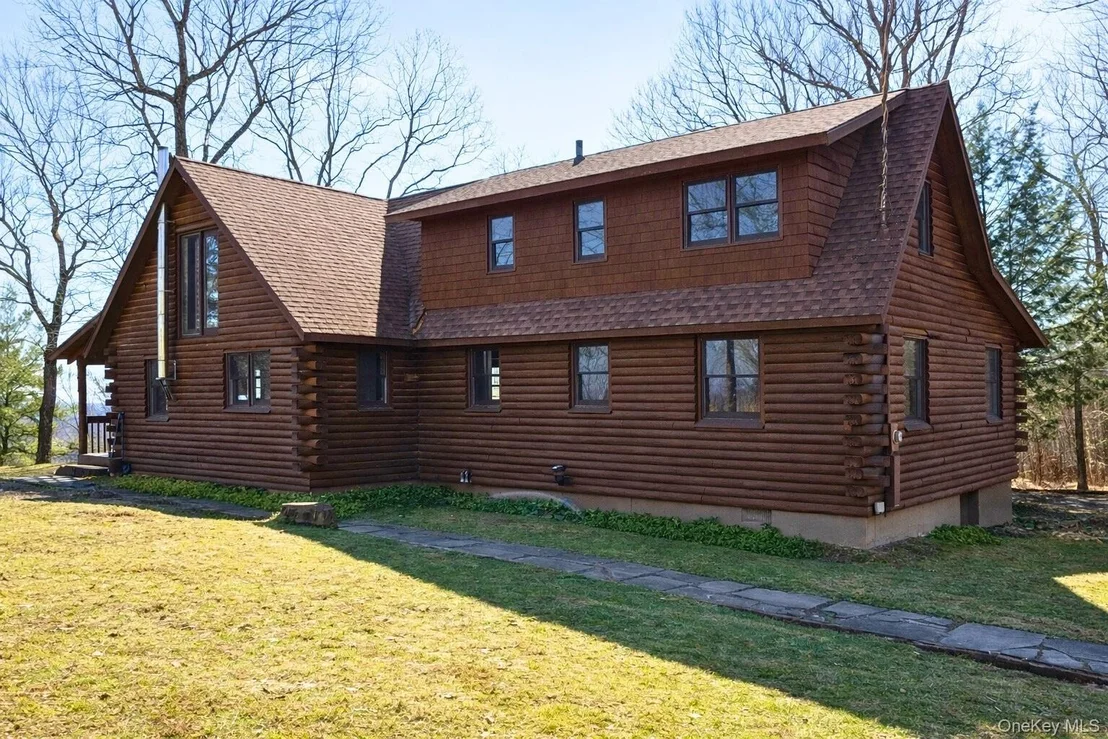 Photo of 380 Easy Street