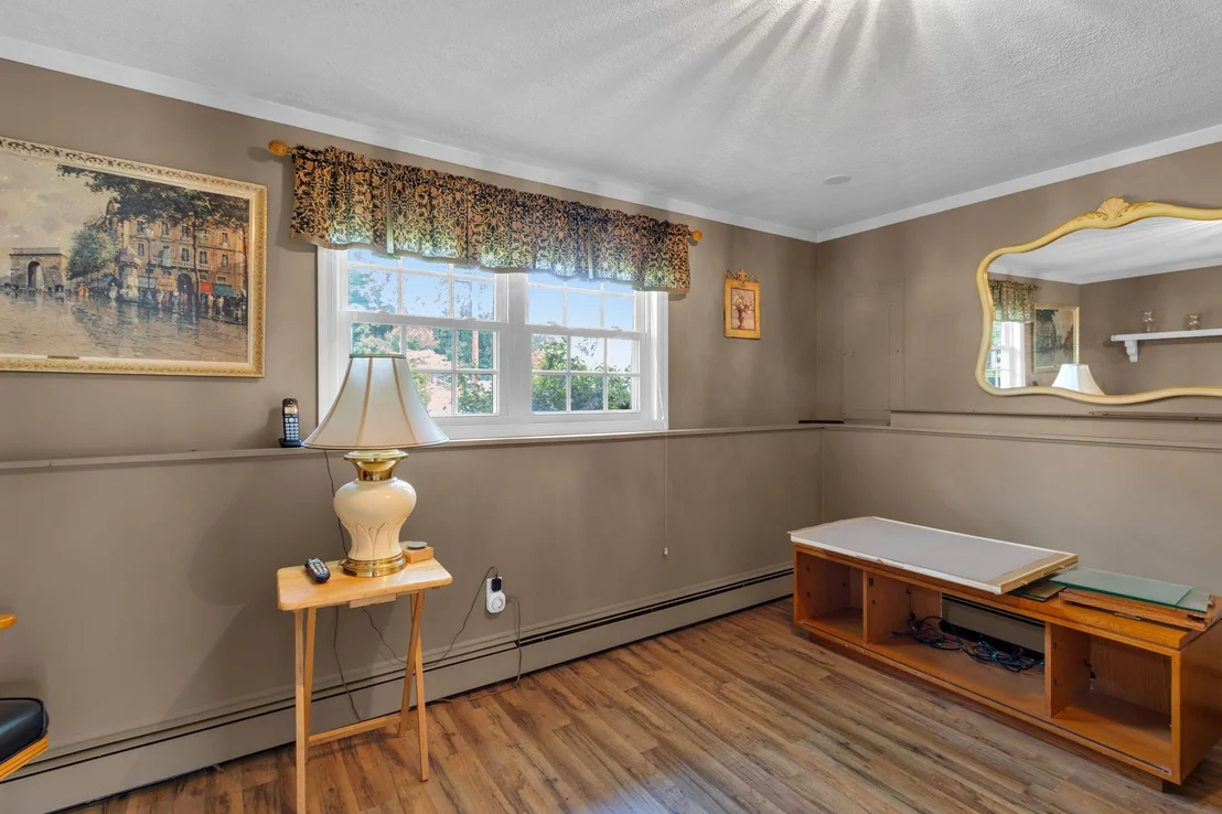 Photo of 42 Robin Drive