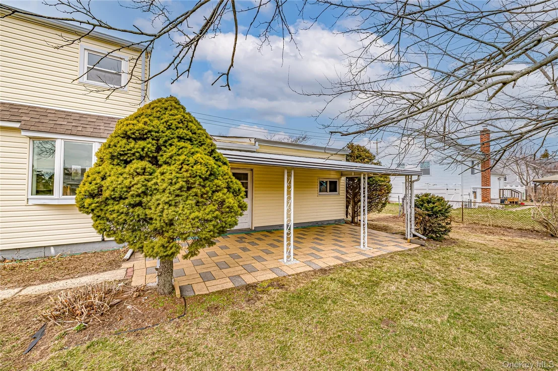 Photo of 855 Pease Lane