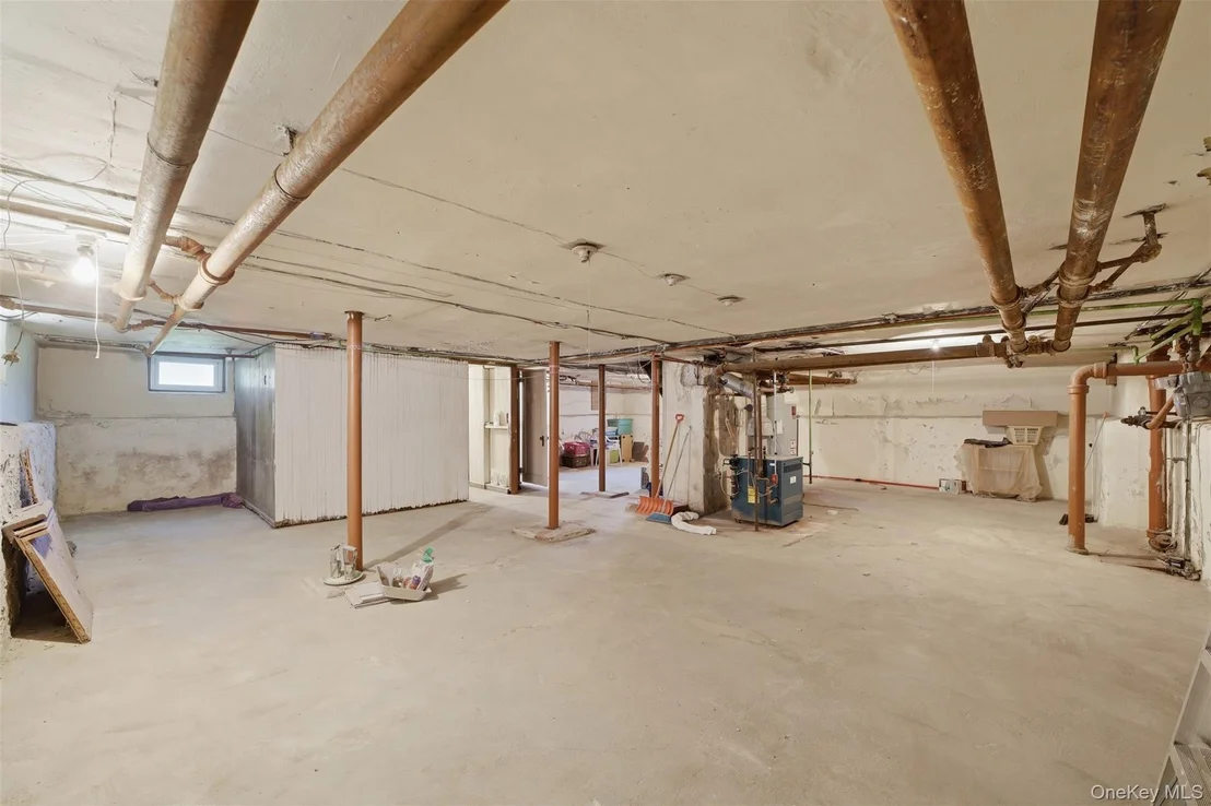 Photo of 930 Grant Avenue