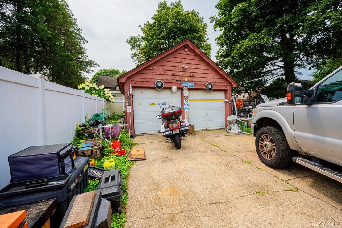 Photo of 122 Parsons Drive