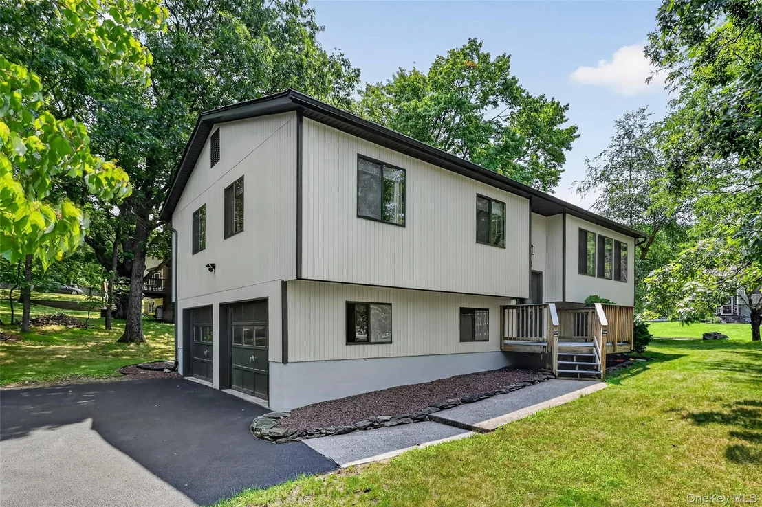 Photo of 22 Cambridge Circle