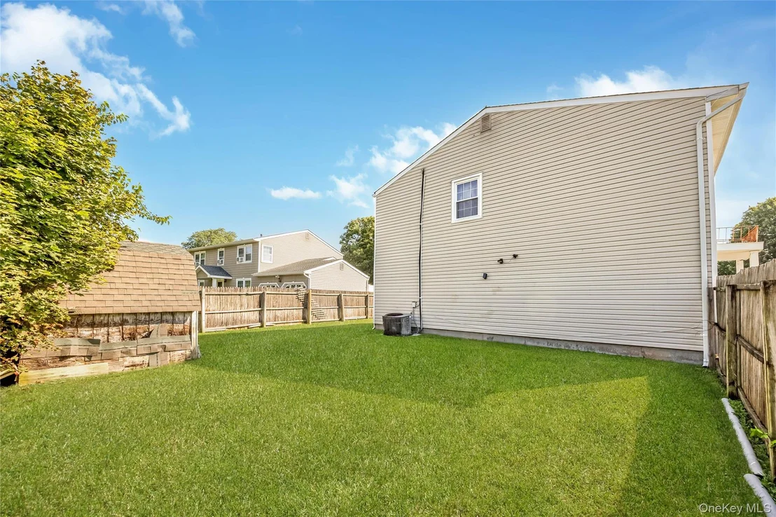 Photo of 11 Shade Tree Lane