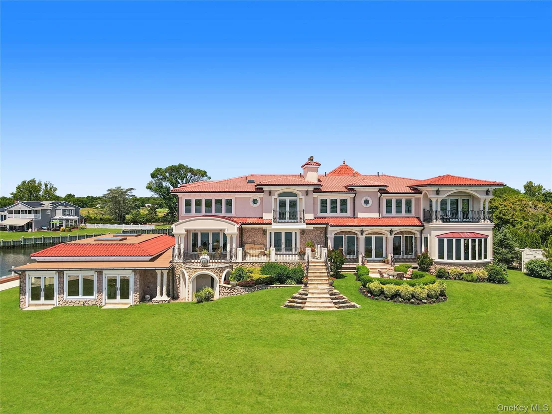 Photo of 1101 Harbor Road