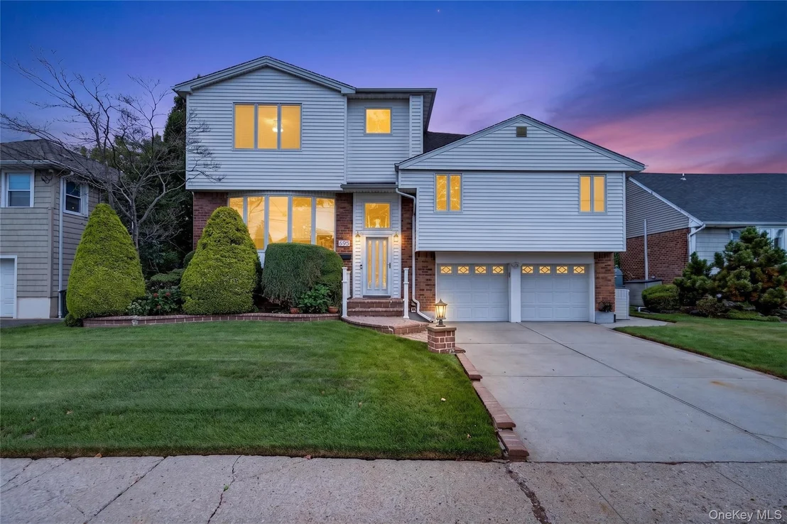 Photo of 395 Bunker Drive