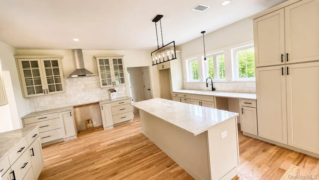 Photo of 71 Lotus Drive