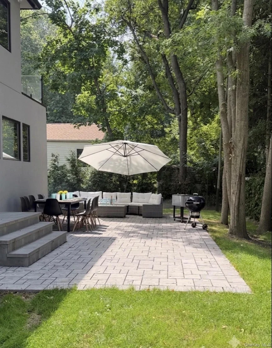 Photo of 1 Bentley Road