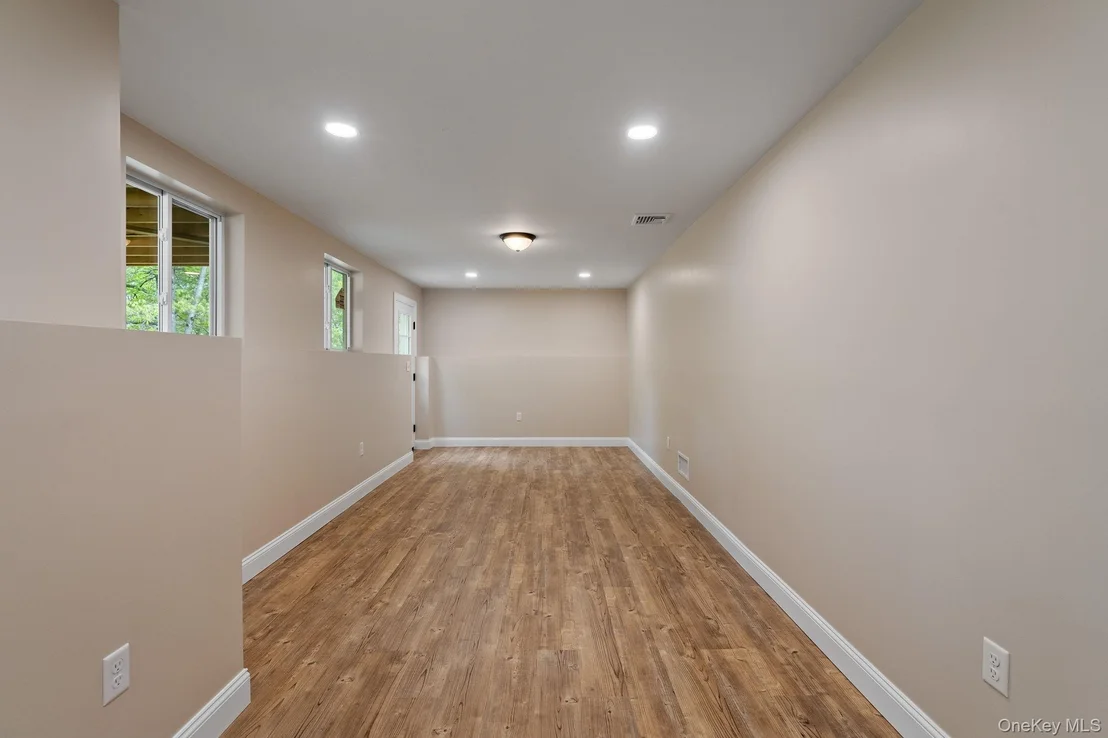 Photo of 61 Smith Avenue