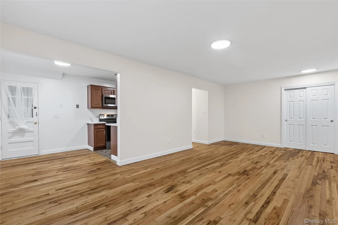 Photo of Unit L at 2 Woods End Circle